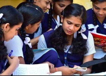 സംസ്ഥാനത്ത് പ്ലസ് വൺ പ്രവേശനത്തിനുള്ള ആദ്യ അലോട്ട്മെന്റ് നാളെ