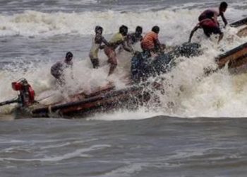 മുതലപ്പൊഴിയില് വീണ്ടും വള്ളം മറിഞ്ഞ് അപകടം