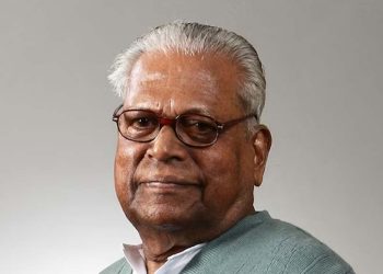 ഹൃദയാഘാതം ; വി എസ് അച്യുതാനന്ദനെ ആശുപത്രിയിൽ പ്രവേശിപ്പിച്ചു