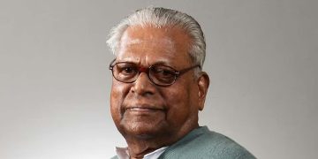 ഹൃദയാഘാതം ; വി എസ് അച്യുതാനന്ദനെ ആശുപത്രിയിൽ പ്രവേശിപ്പിച്ചു