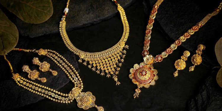 സംസ്ഥാനത്ത് വീണ്ടും ഉയർന്ന് സ്വര്‍ണവില ; ഒറ്റയടിക്ക് വര്‍ധിച്ചത് 400 രൂപ