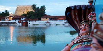 മെറ്റാ ഗ്ലാസ് ധരിച്ച് പത്മനാഭസ്വാമി ക്ഷേത്രത്തിലെത്തിയ ആൾ കസ്റ്റഡിയിൽ