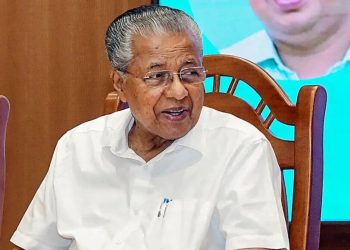 ചികിത്സ കഴിഞ്ഞ് മുഖ്യമന്ത്രി ദുബായിൽ എത്തി ; നാളെ കേരളത്തിലെത്തും