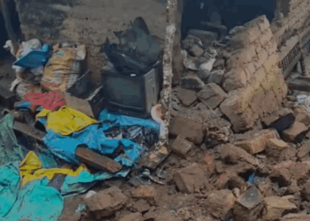 പെരുമ്പാവൂർ ഒക്കൽ ഗവ. എൽപി സ്കൂൾ മതിലിന്റെ ഒരു ഭാഗം തകർന്നു വീണു