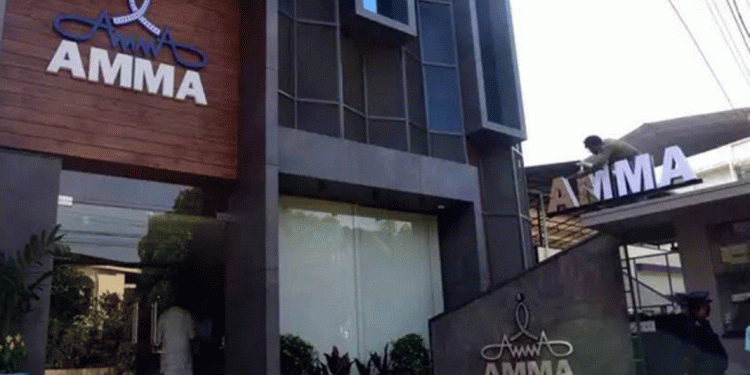 അമ്മ ഭാരവാഹി തിരഞ്ഞെടുപ്പിൽ മുതിർന്ന താരങ്ങളുടെയടക്കം പിന്തുണ ഉറപ്പിക്കാൻ സ്ഥാനാർത്ഥികൾ