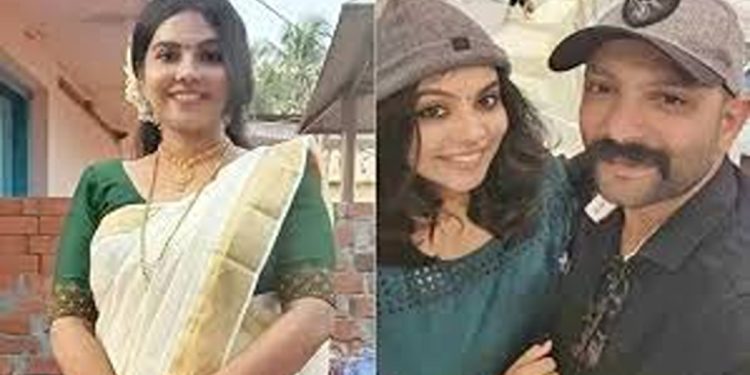 ഷാർജയിൽ മരിച്ച കൊല്ലം സ്വദേശി അതുല്യയുടെ മൃതദേഹം നാട്ടിൽ എത്തിച്ചു