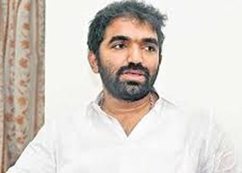 കോട്ടയം മെഡിക്കൽ കോളേജ് കെട്ടിടം തകർന്നുവീണ സംഭവത്തിൽ പ്രതിഷേധവുമായി ചാണ്ടി ഉമ്മൻ എംഎൽഎ