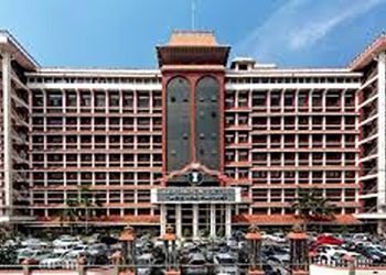 എഡിഎം നവീൻ ബാബുവിന്റെ മരണത്തിൽ പി.പി ദിവ്യ ഹൈക്കോടതിയിലേക്ക്