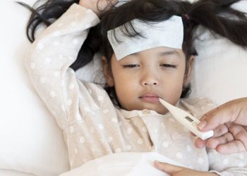 സംസ്ഥാനത്ത് പകര്‍ച്ചവ്യാധി കേസുകളില്‍ വര്‍ധന ; പ്രതിദിന പനിബാധിതര്‍ പതിനായിരത്തിന് മുകളിൽ