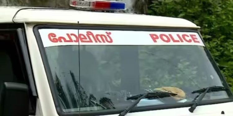 പാലക്കാട് യുവാവിൻ്റെ ആത്മഹത്യയിൽ ദുരൂഹതയെന്ന് കുടുംബം