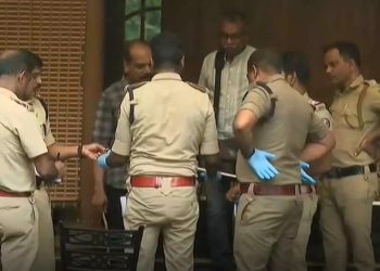 ആറ്റിങ്ങലില്‍ വീടിനുമുന്നില്‍ വയോധികയെ വൈദ്യുതാഘാതമേറ്റ് മരിച്ച നിലയില്‍ കണ്ടെത്തി