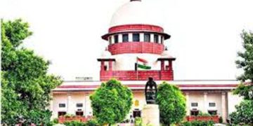 വാഹനാപകട നഷ്ടപരിഹാര കേസ് : വൻ തുക ഫീസ് ആവശ്യപ്പെട്ട അഭിഭാഷകന്റെ എൻറോൾമെന്ററ മൂന്ന് വർഷത്തേക്ക് റദ്ദാക്കി സുപ്രീം കോടതി