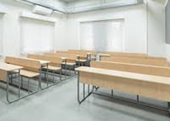 റെഡ് അലേർട്ട് ദിവസം കളക്ടറുടെ ഉത്തരവ് ലംഘിച്ച് പ്രവര്‍ത്തനം ; കൽപ്പറ്റയിൽ ട്യൂഷൻ സെൻ്റർ പൂട്ടാൻ നിർദ്ദേശം