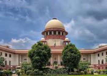 ഒറ്റത്തവണ ഉപയോഗിക്കുന്ന പ്ലാസ്റ്റിക്കിന് ഏര്പ്പെടുത്തിയ നിരോധനം സുപ്രീം കോടതി സ്റ്റേചെയ്തു