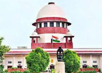 പോലീസ് വാട്സ്ആപ്പ് വഴി സമൻസ് അയക്കേണ്ട : സുപ്രീം കോടതി