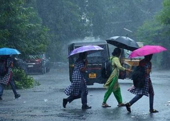 സംസ്ഥാനത്ത് ശക്തമായ മഴ തുടരാൻ സാധ്യത ; അലർട്ടുകൾ പുതുക്കി