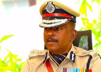 എഡിജിപി എം ആർ അജിത് കുമാറിന്റെ ശബരിമല ട്രാക്ടർ യാത്ര ; താക്കീതുമായി ഹൈക്കോടതി