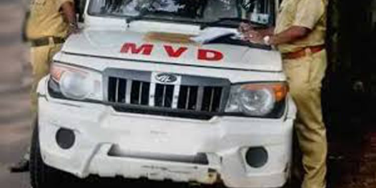 ഏജൻറുമാരിൽ നിന്നും കൈക്കൂലി വാങ്ങിയ മോട്ടോർ വാഹനവകുപ്പ് ഉദ്യോഗസ്ഥർക്കെതിരെ നടപടിയുമായി വിജിലൻസ്