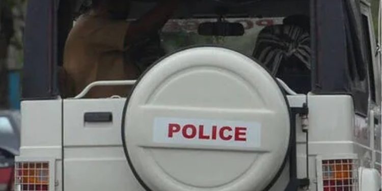 കണ്ണൂർ സെൻട്രൽ ജയിലിലേക്ക് മൊബൈൽ കടത്താൻ ശ്രമിച്ചയാൾ പിടിയിൽ