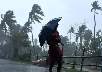 ചക്രവാതച്ചുഴി രൂപപ്പെട്ടതോടെ കേരളത്തിന് വീണ്ടും മഴ ഭീഷണി