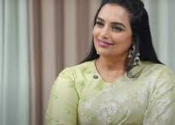 നടി ശ്വേത മേനോന് എതിരായ എഫ് ഐ ആർ സ്റ്റേ ചെയ്ത് ഹൈക്കോടതി